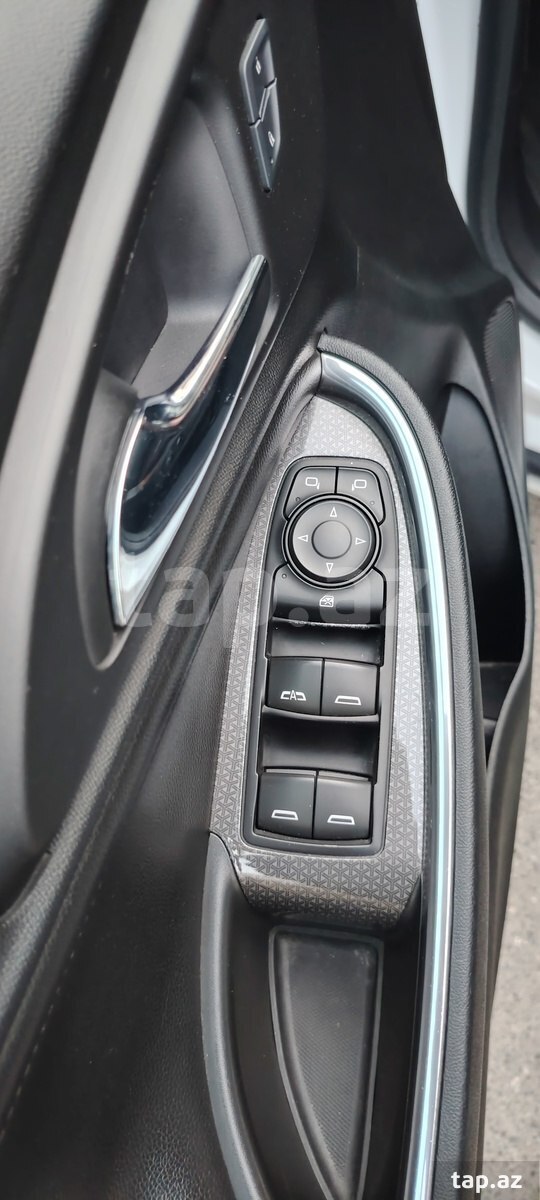 Chevrolet Malibu, 2016 il (16)