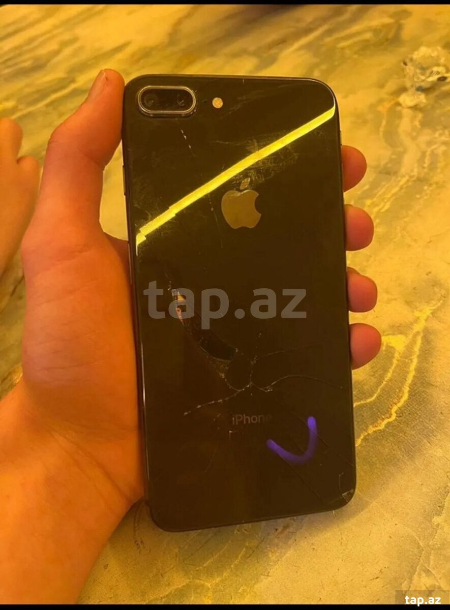 Apple iPhone 8 Plus Space Gray 64GB (2)