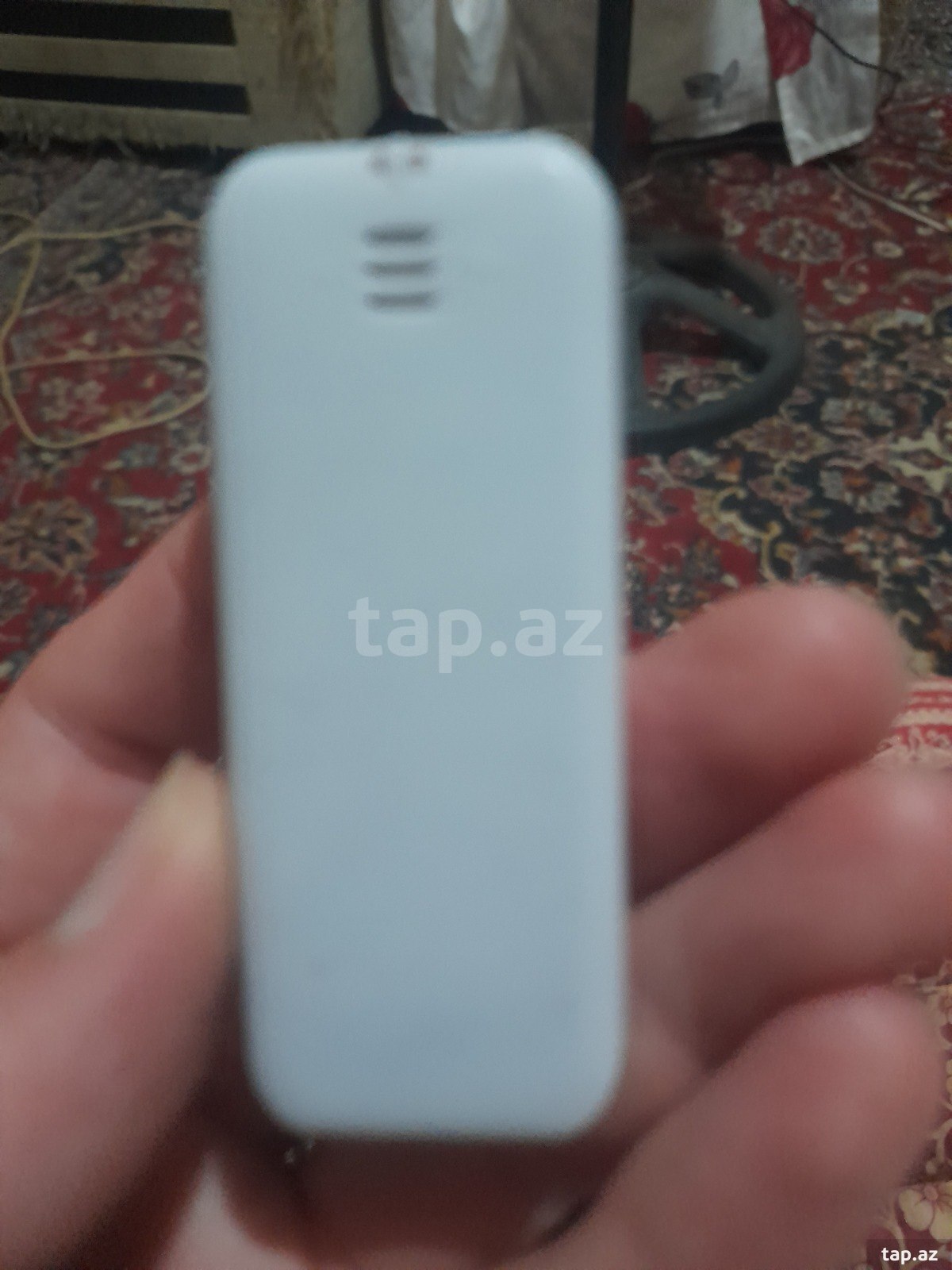 Nokia N8 Silver White (2)