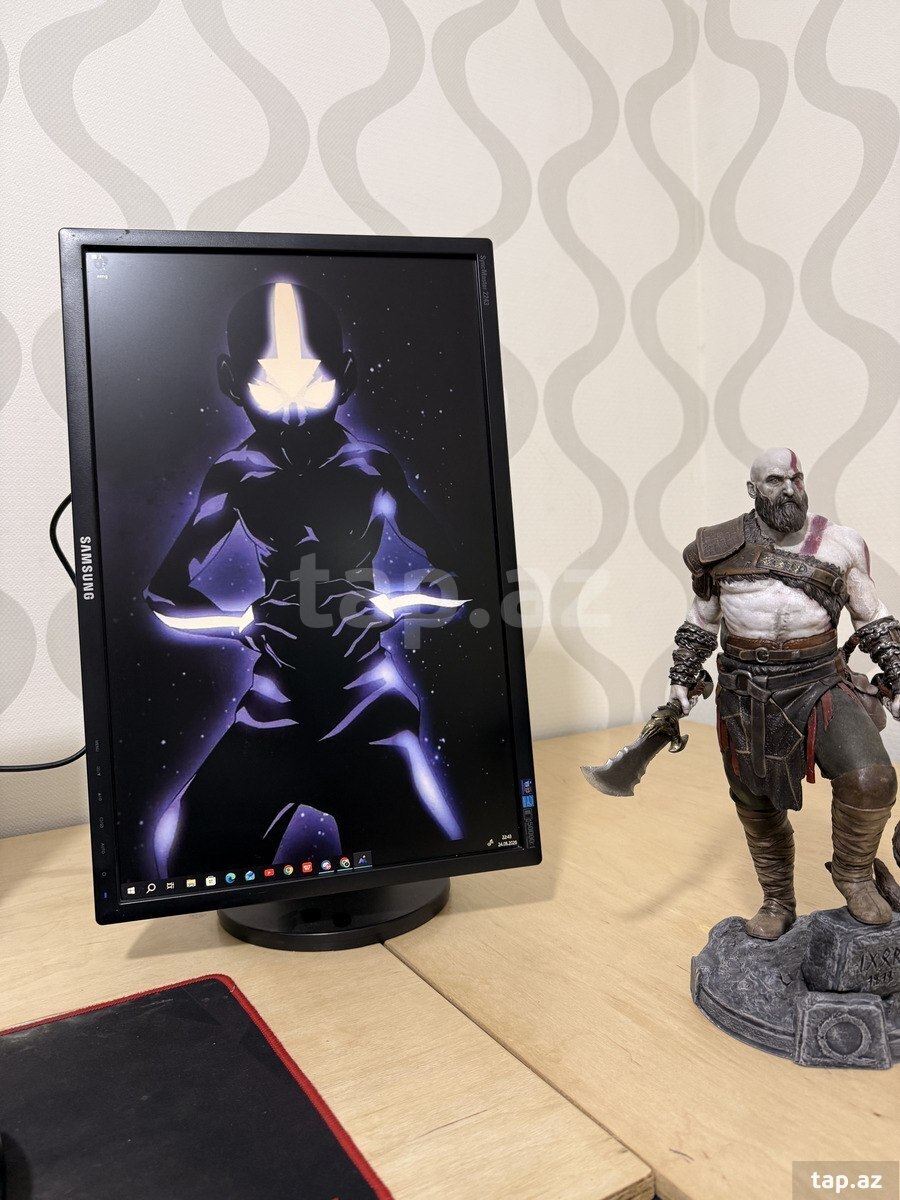 Masaüstü kompüter PC (4)