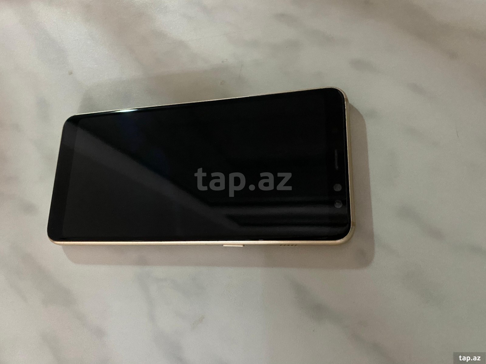 Samsung Galaxy A8 (2018) Gold 32GB/4GB (5)