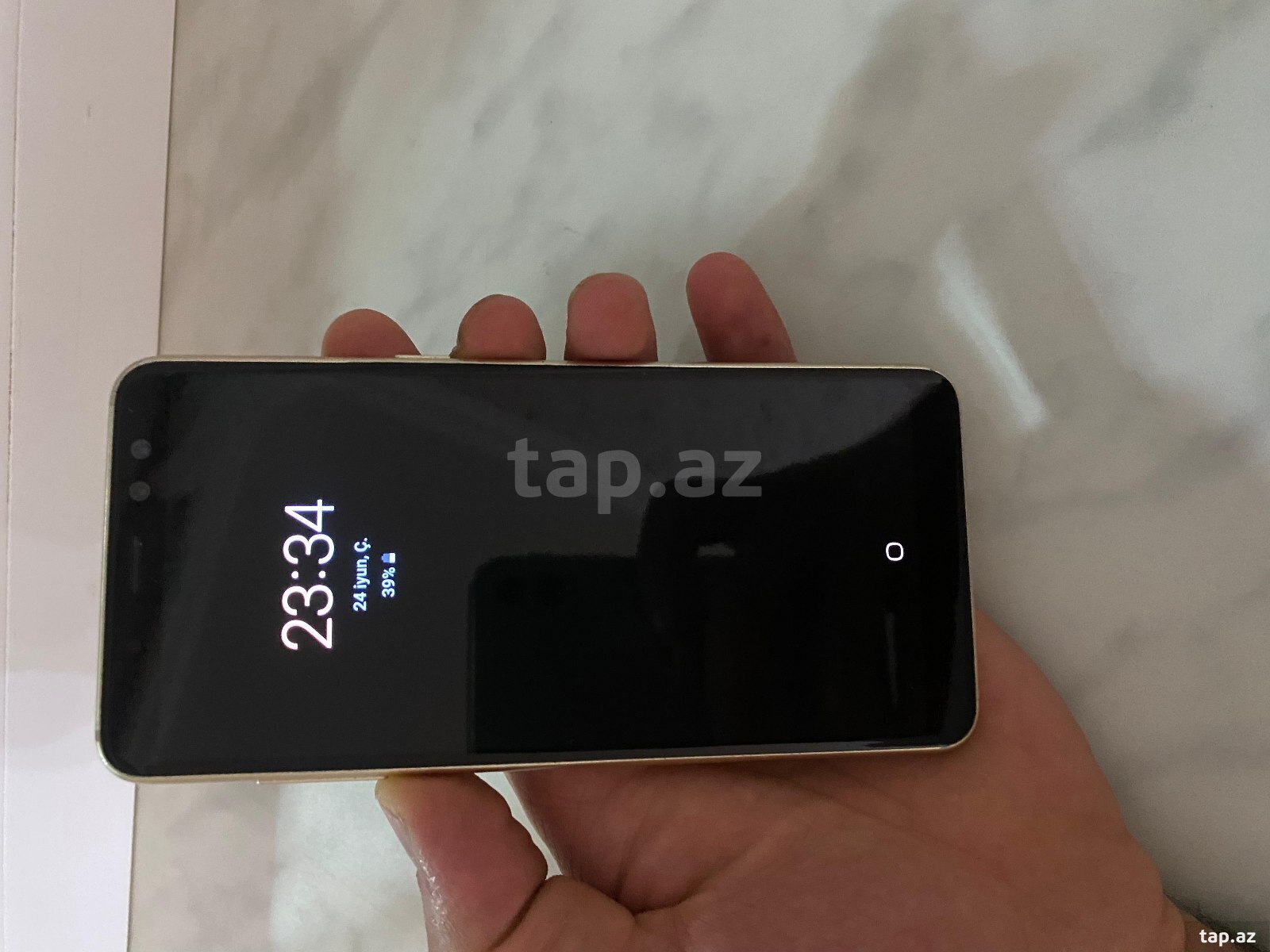 Samsung Galaxy A8 (2018) Gold 32GB/4GB (7)