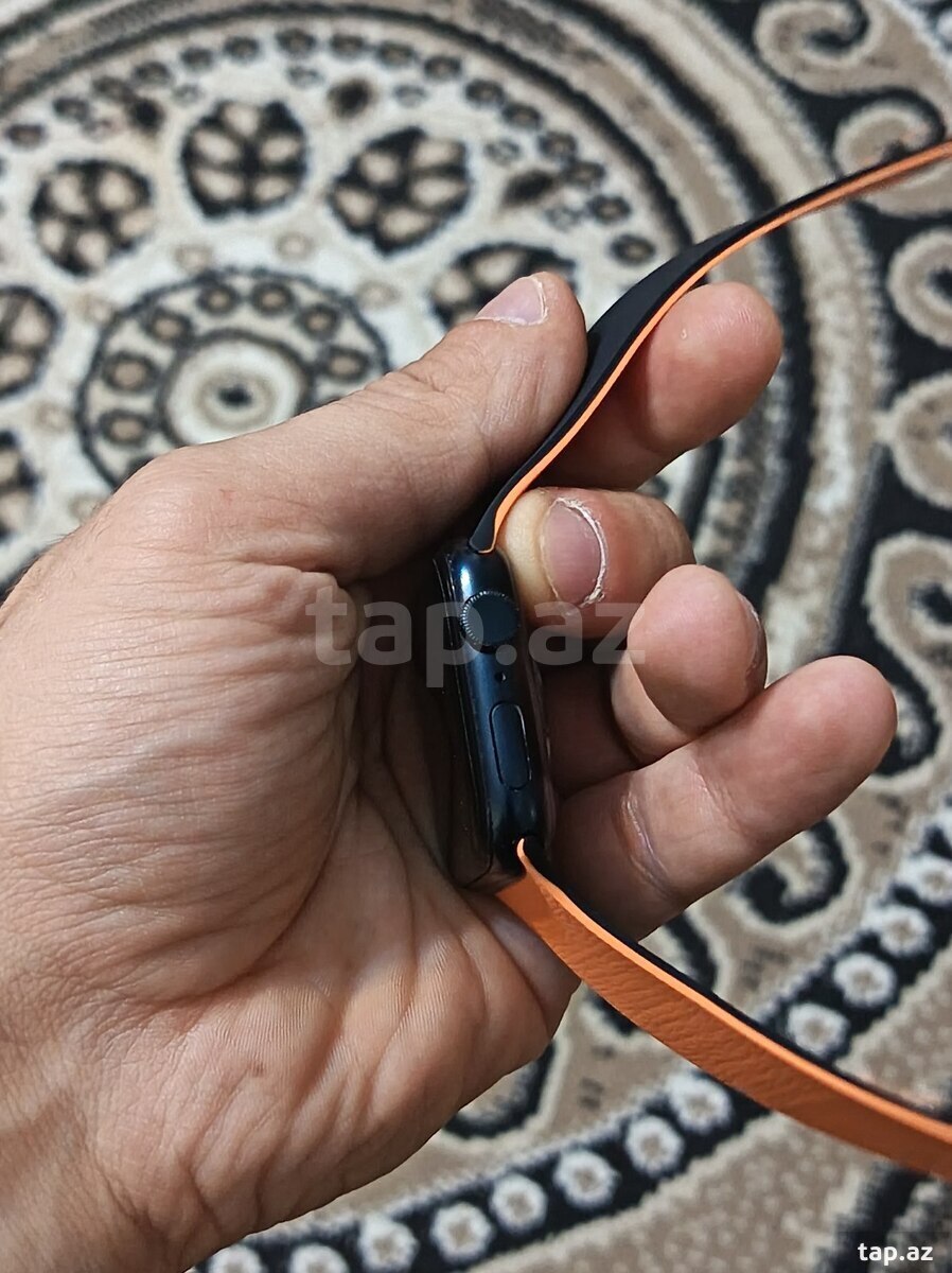 Apple Watch SE Space Gray 44mm (3)