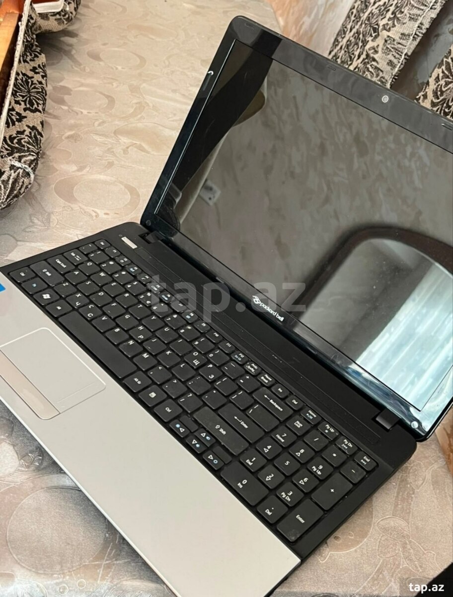 Noutbuk Acer (2)