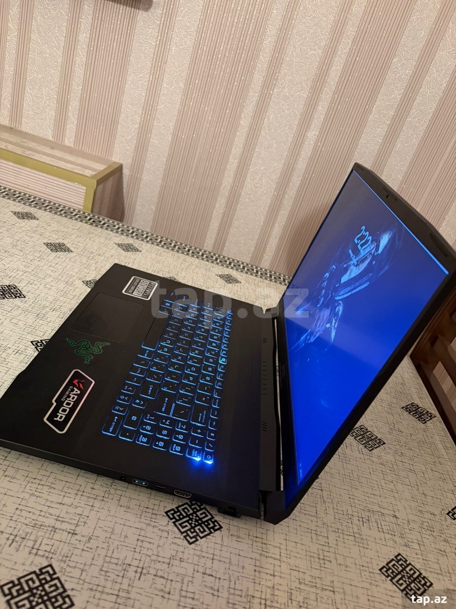 MSI Katana GF76 (2)