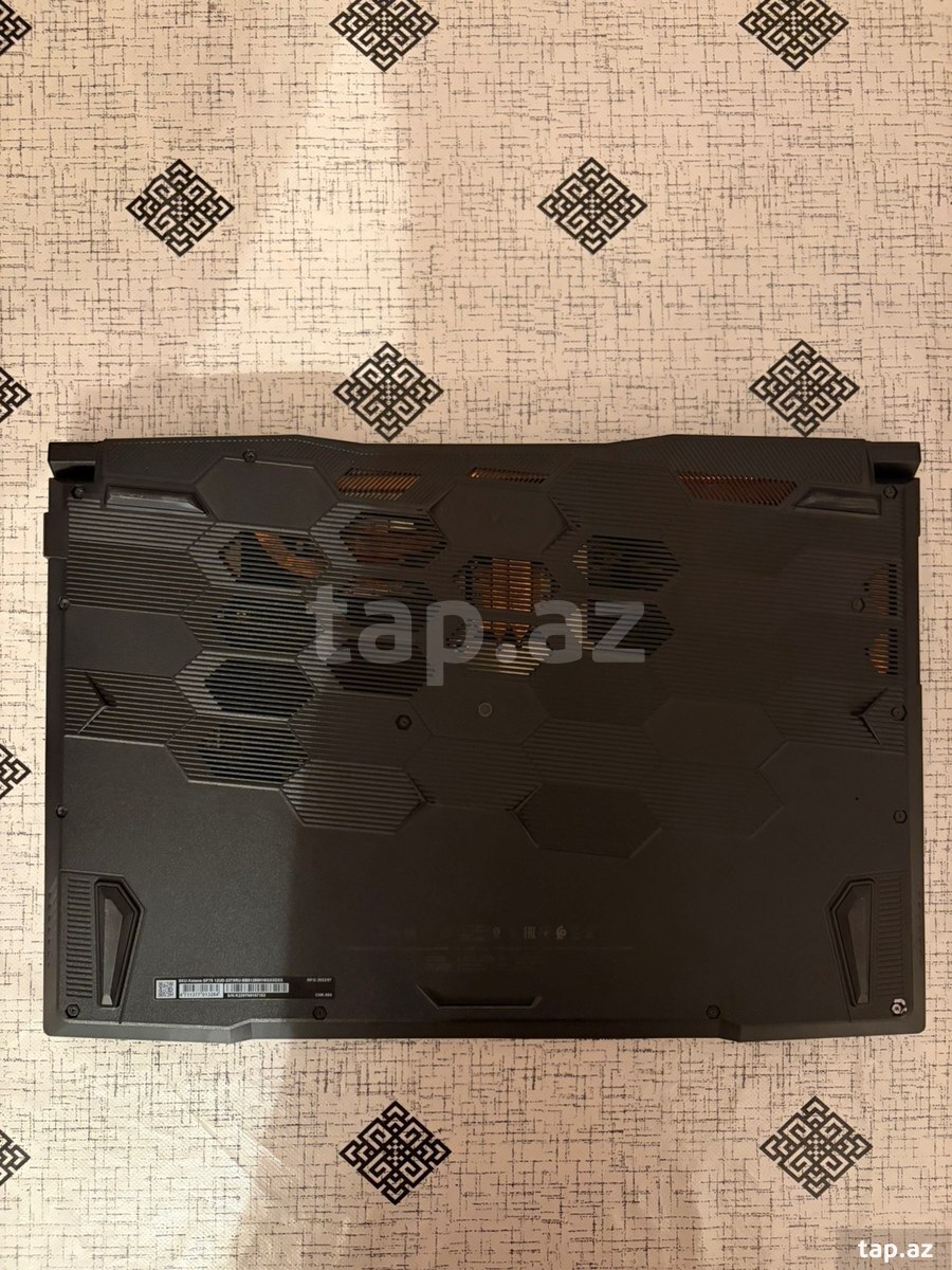 MSI Katana GF76 (3)