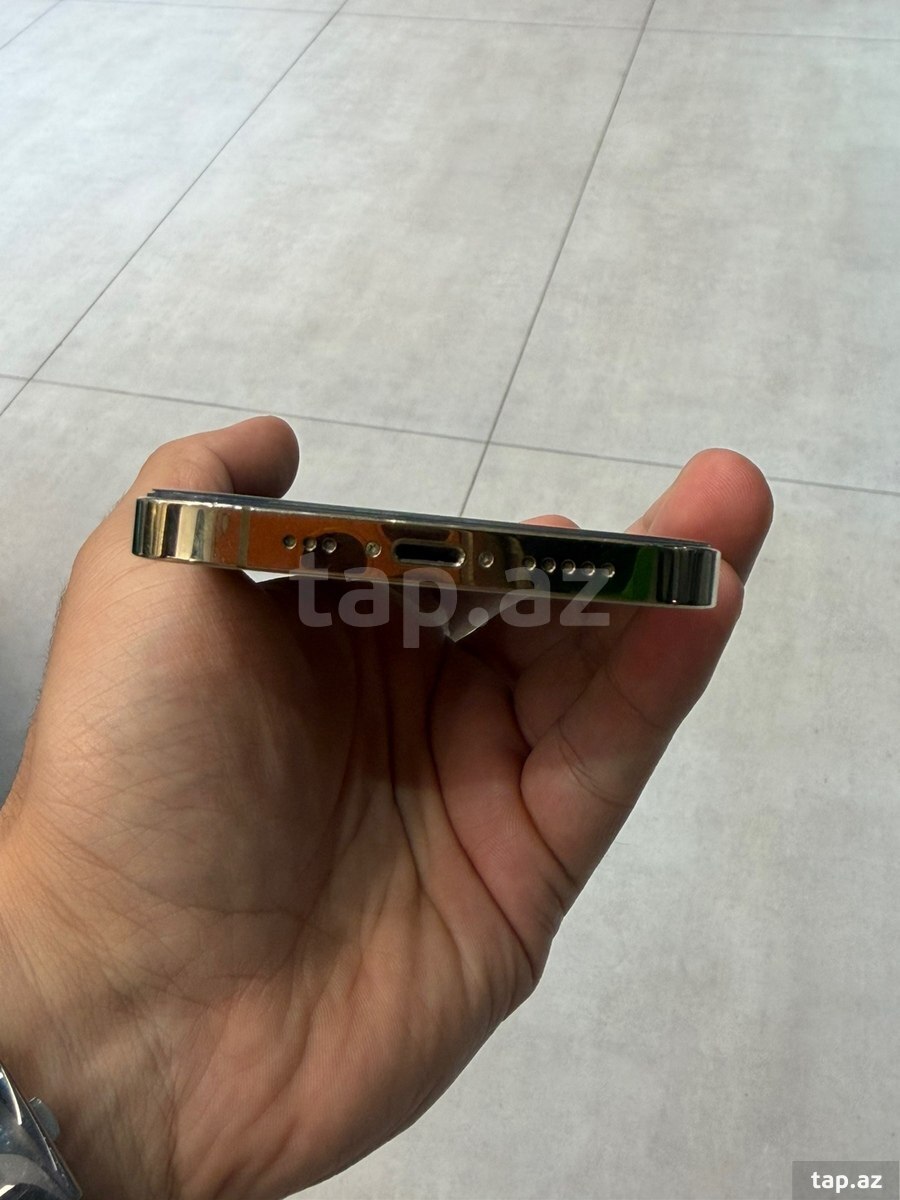 Apple iPhone 12 Pro Gold 256GB/6GB (6)