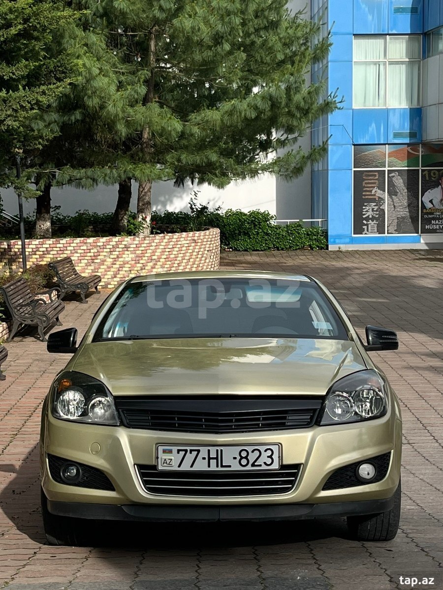 Opel Astra, 2004 год