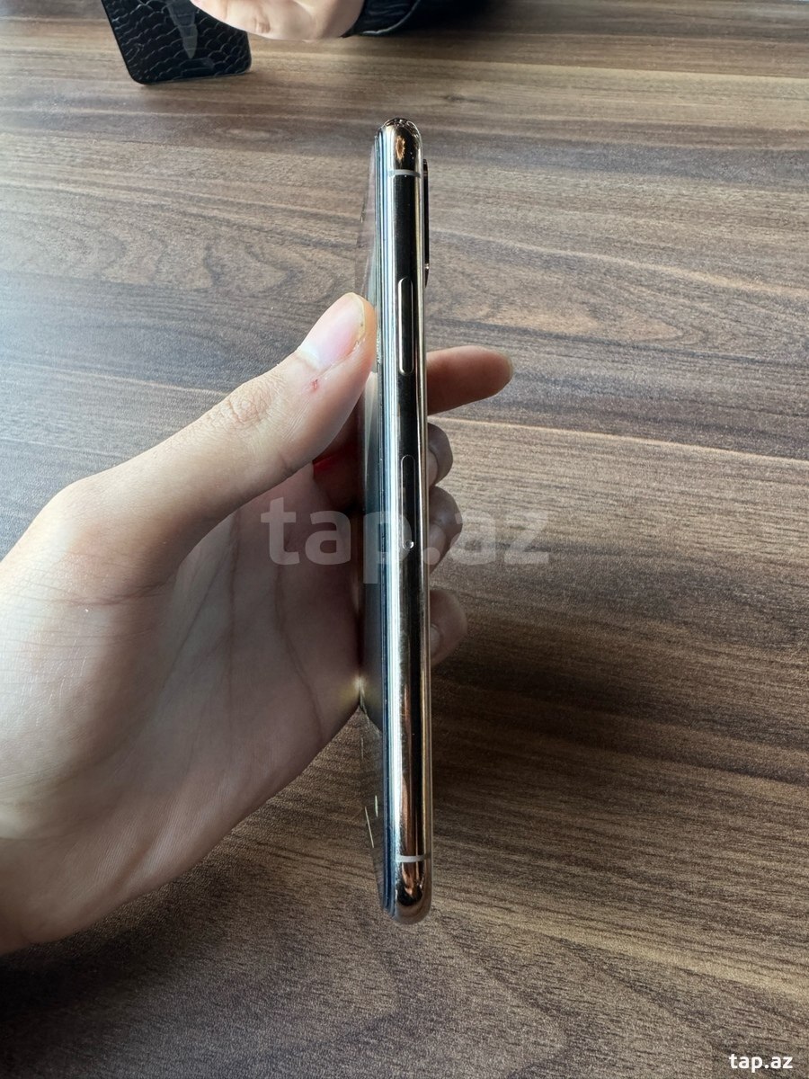 Apple iPhone XS Gold 256GB/4GB (3)