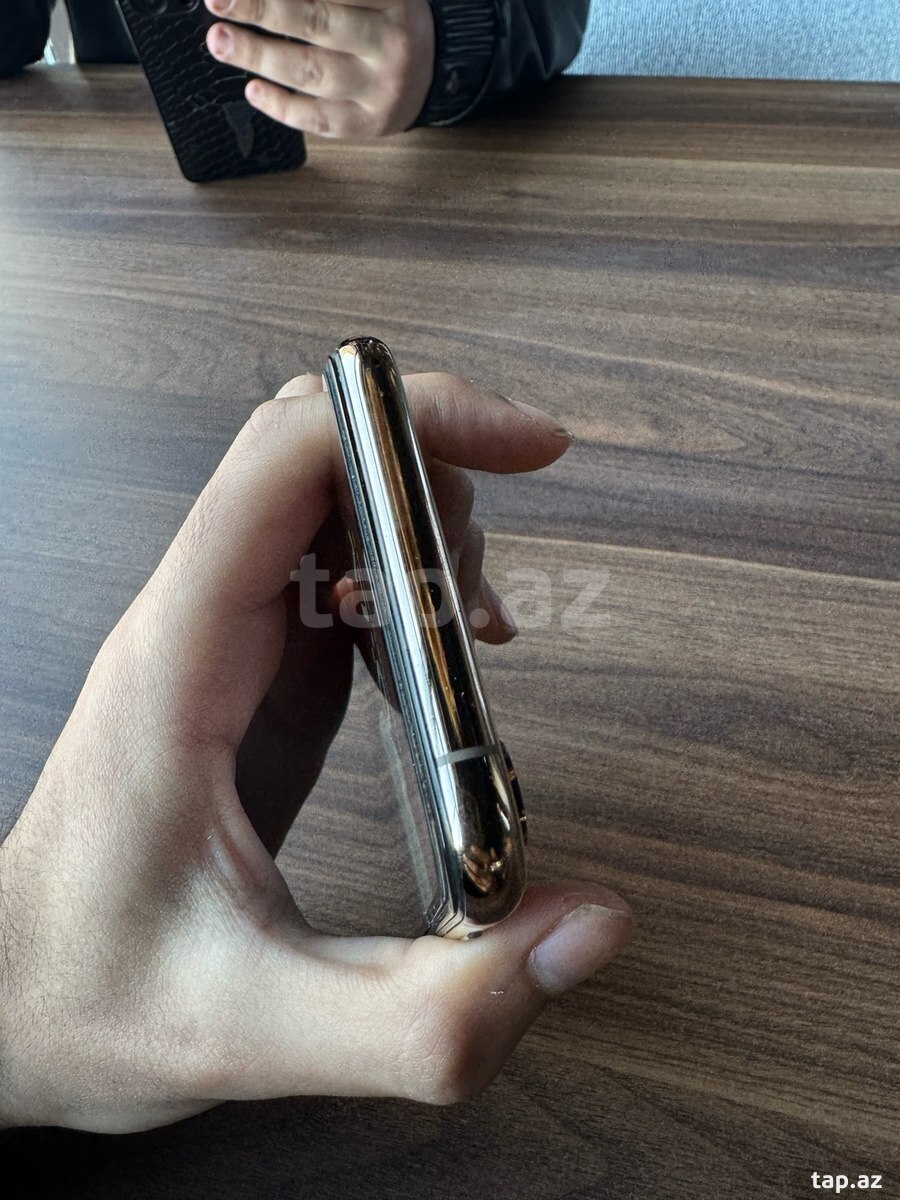 Apple iPhone XS Gold 256GB/4GB (4)