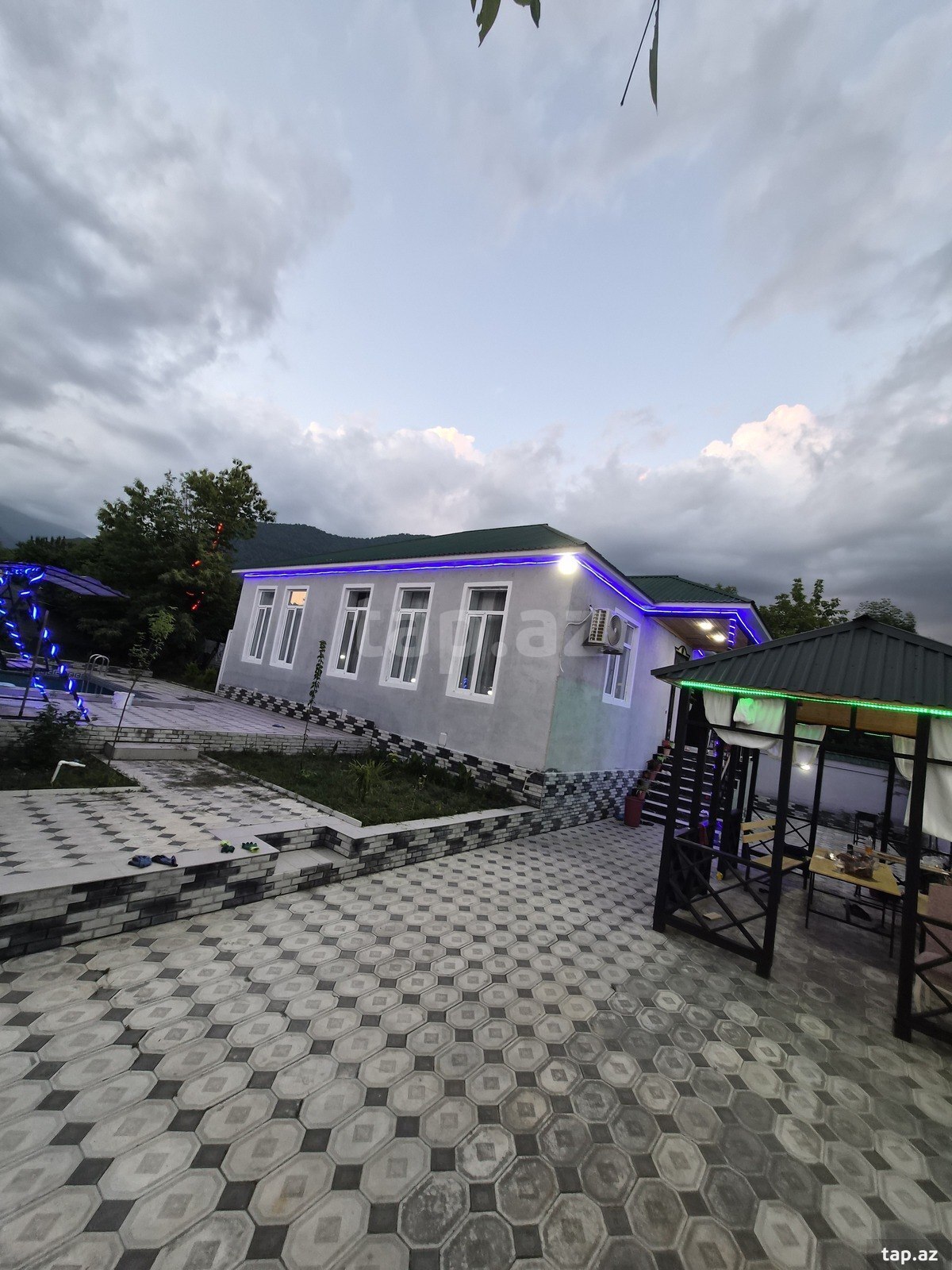 Bağ evi kirayə verilir, Qəbələ ş. (13)
