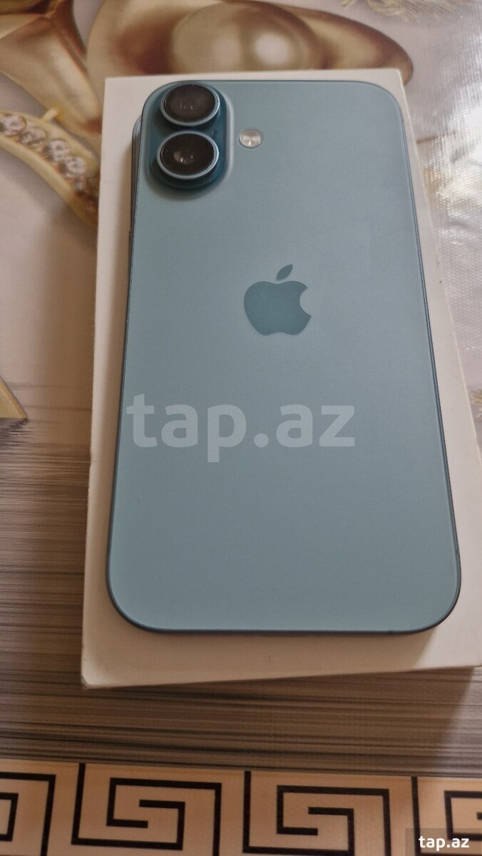 Apple iPhone 16 Teal 128GB/8GB (6)