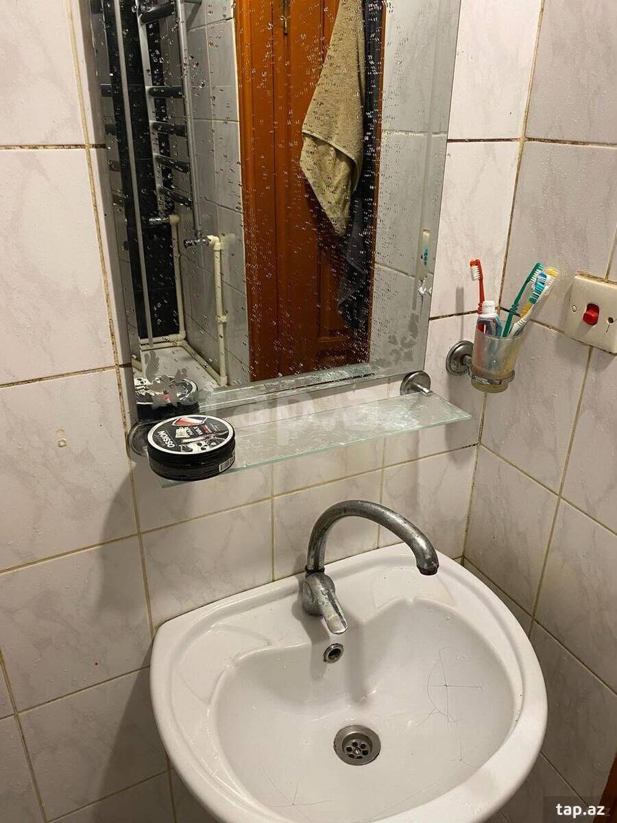 2-otaqlı mənzil kirayə verilir, E. Akademiyası m., 55 m² (11)