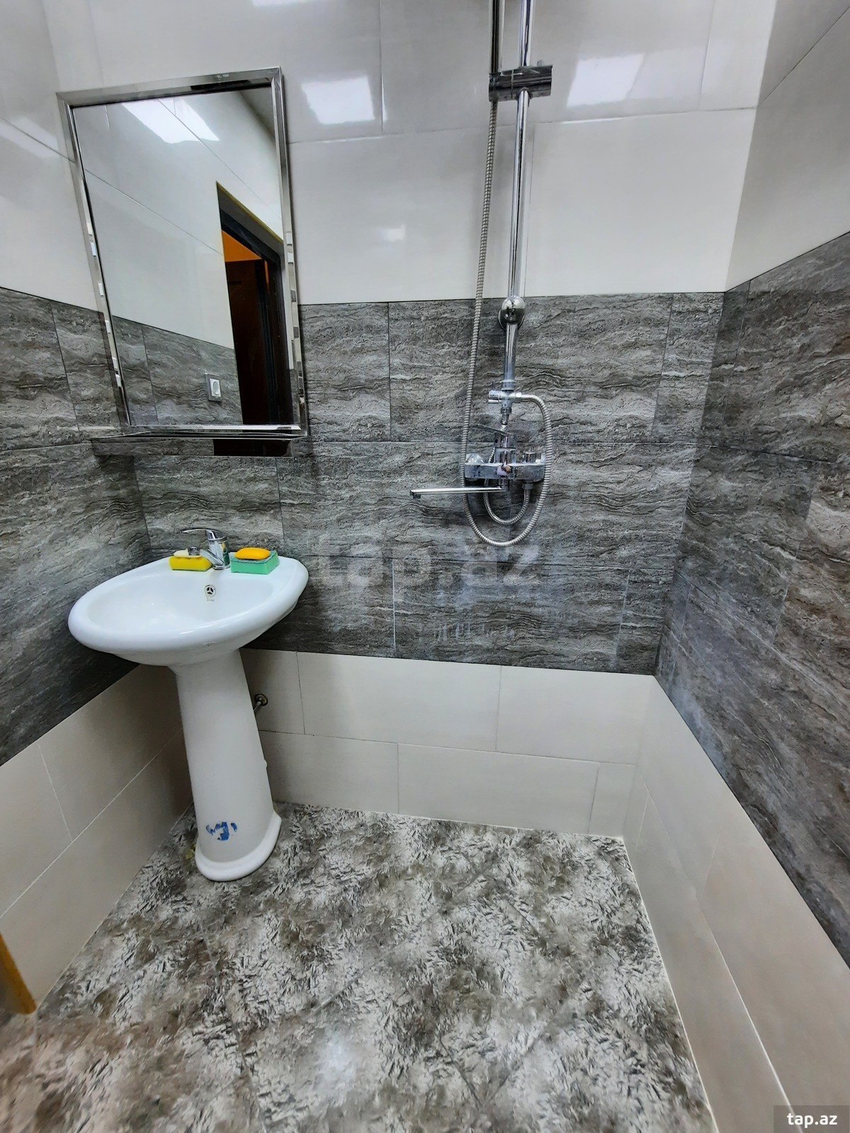 1-otaqlı yeni tikili kirayə verilir, Binəqədi r., 30 m² (18)