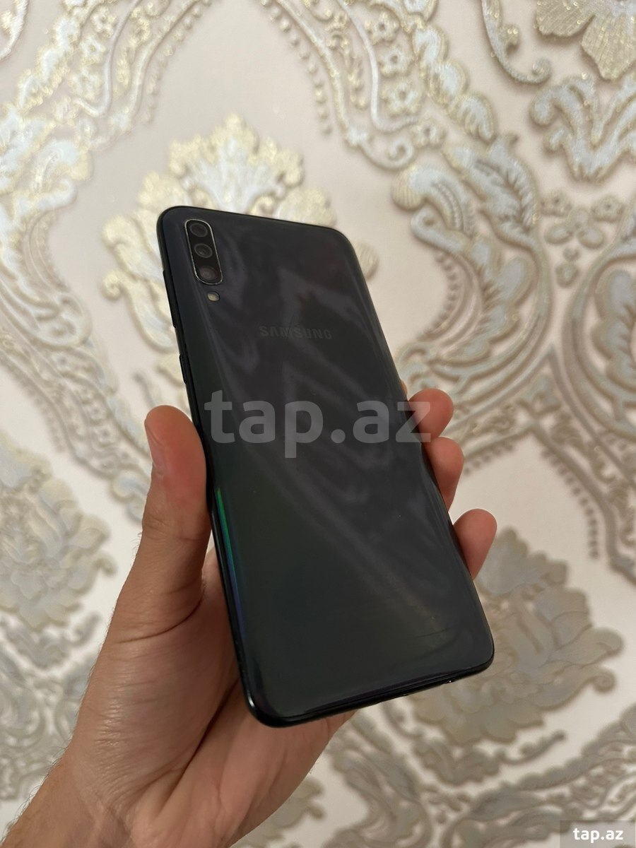 Samsung Galaxy A70 Black 128GB/6GB (2)