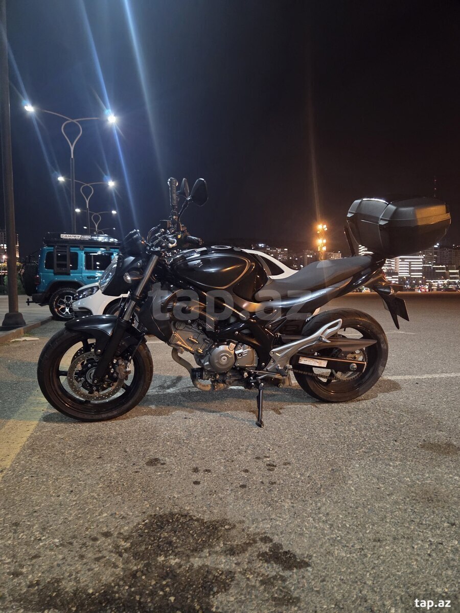 Suzuki Gladius SVF650, 2015 il (5)