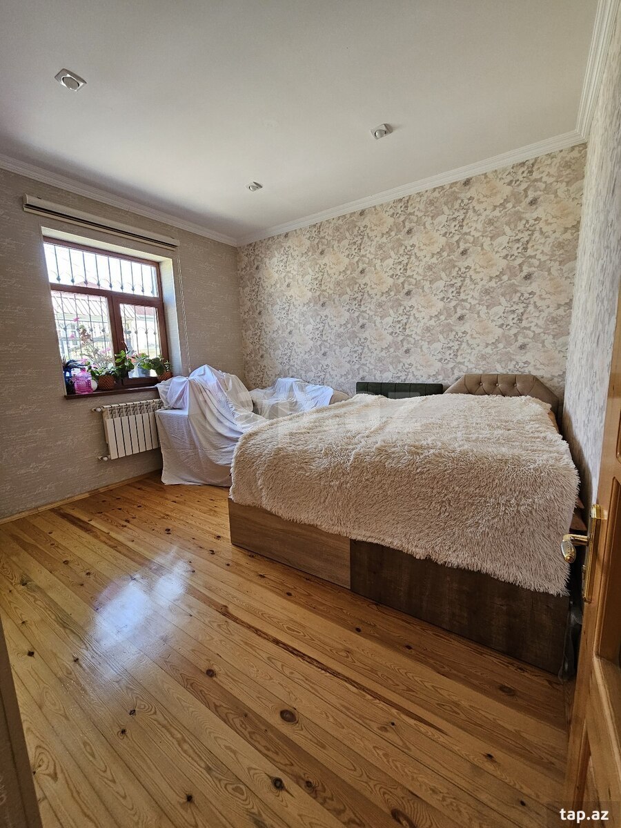 Bağ evi, Saray qəs. (4)