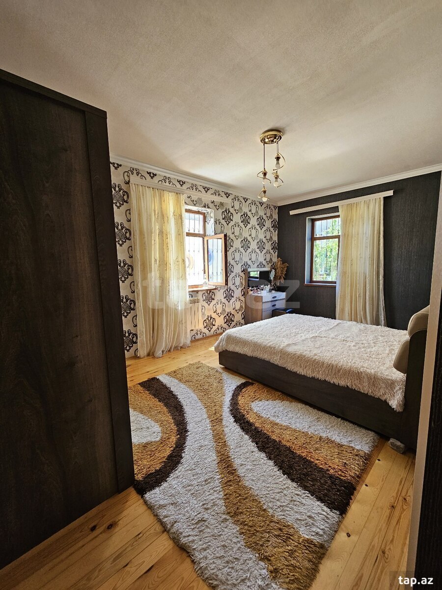Bağ evi, Saray qəs. (11)