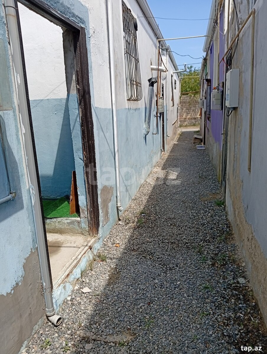 Həyət evi, Binə qəs.