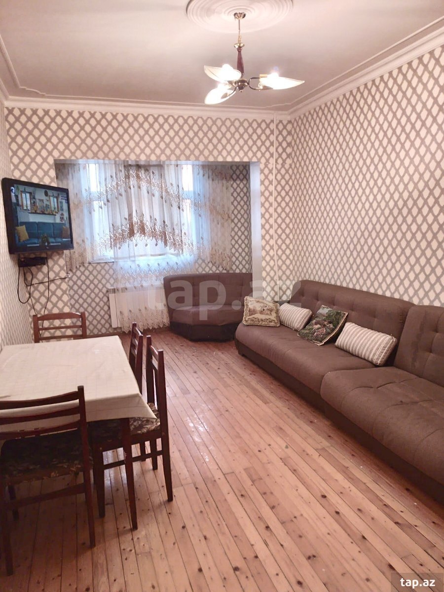 2-otaqlı mənzil kirayə verilir, İnşaatçılar m., 50 m²