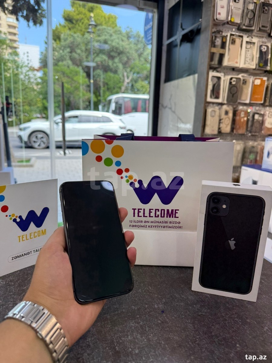 Apple iPhone 11 Black 128GB/4GB (2)