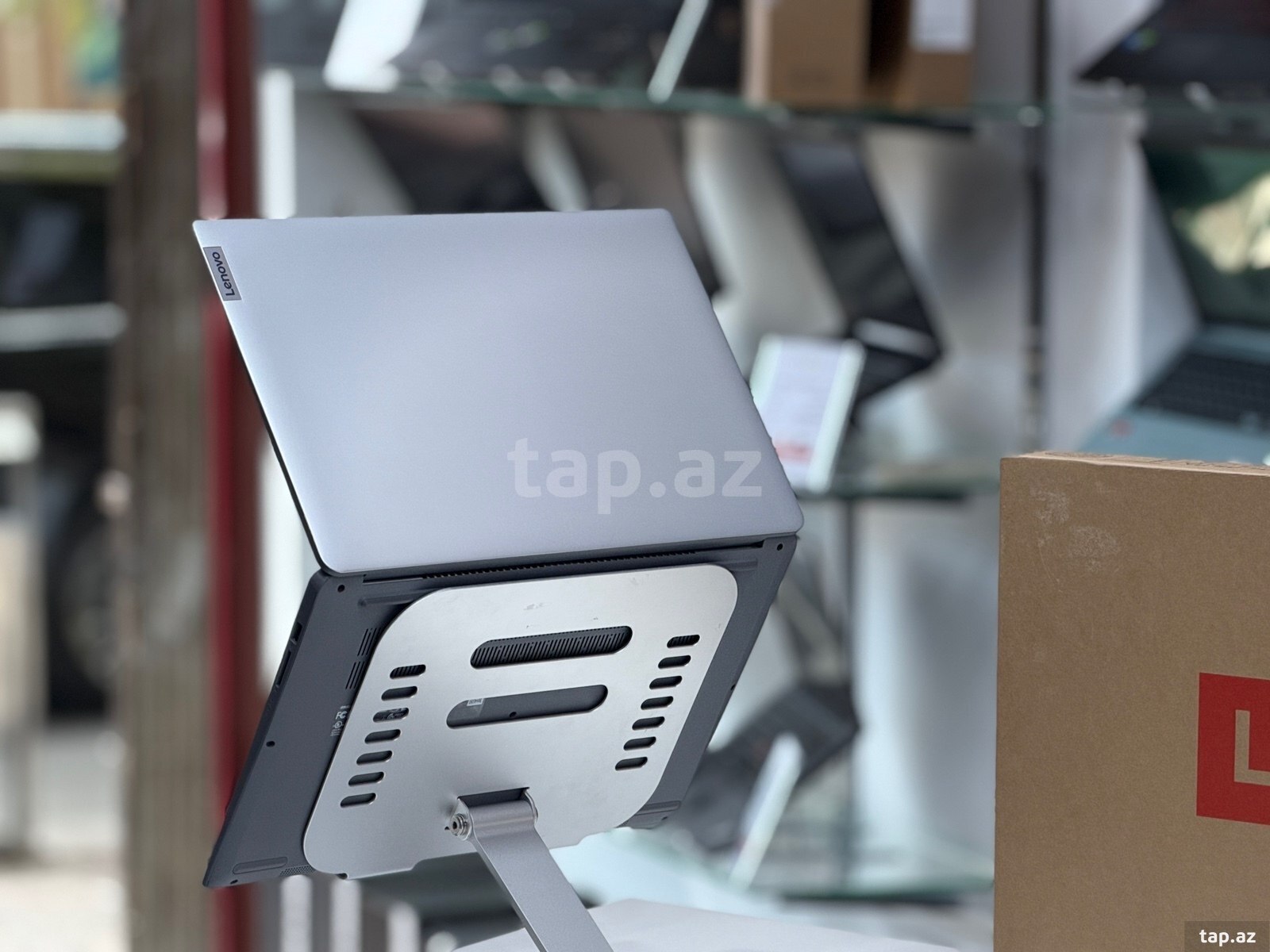 Lenovo İdeaPad 1 15AMN7 Noutbuk  (4)