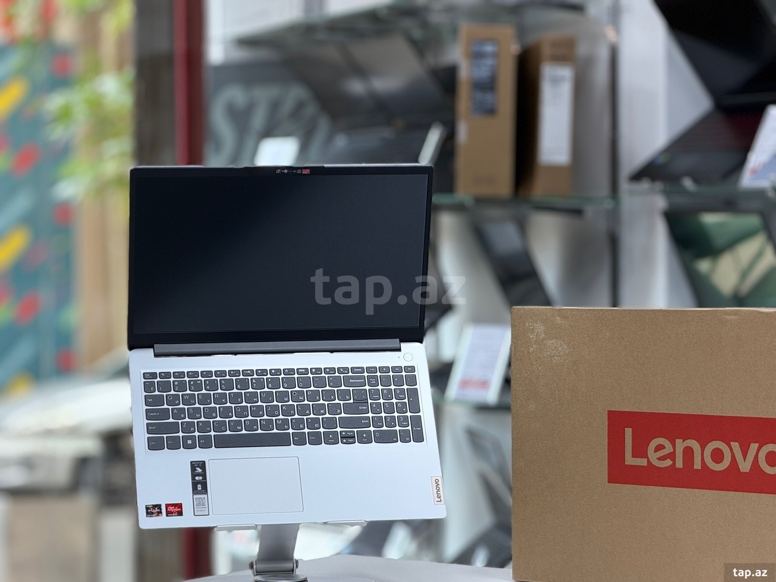 Lenovo İdeaPad 1 15AMN7 Noutbuk  (2)