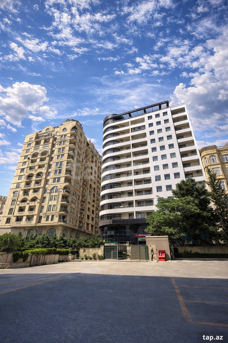 5-otaqlı yeni tikili, Lev Tolstoy küç., 270 m²