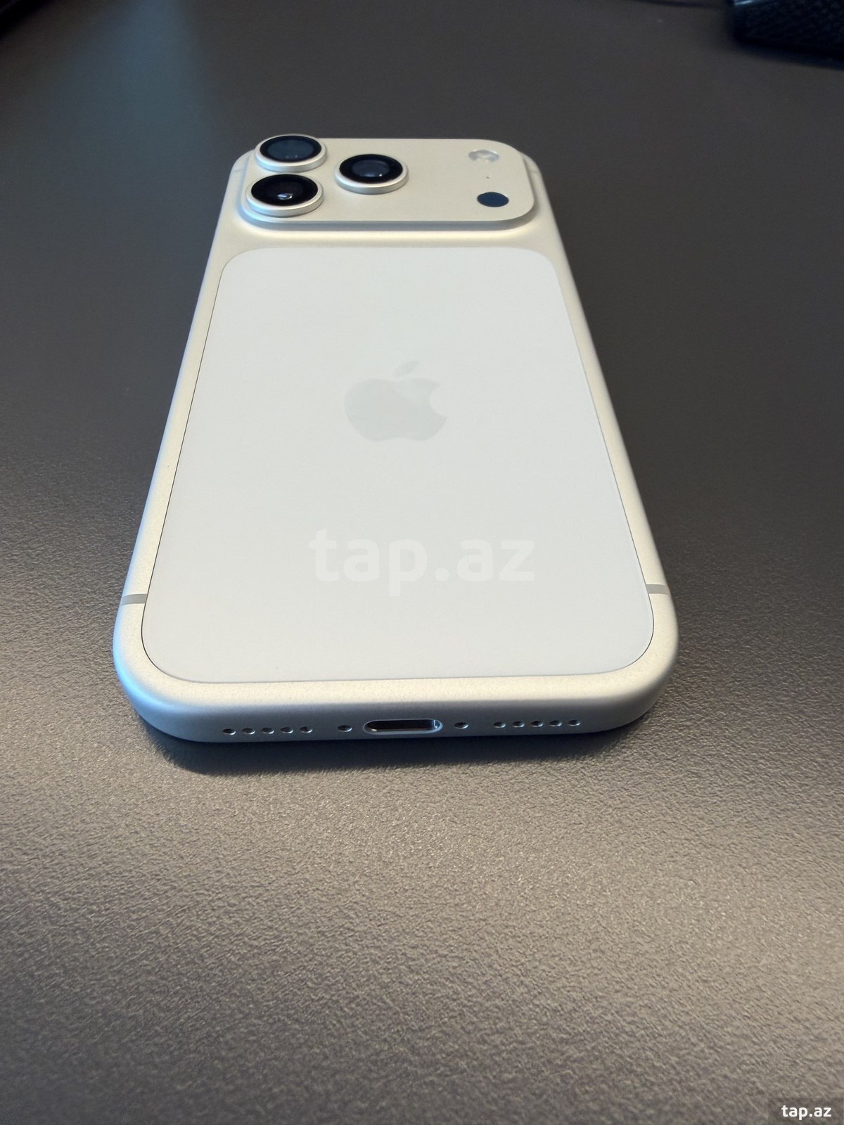 Apple iPhone 17 Pro Silver 256GB/12GB (2)