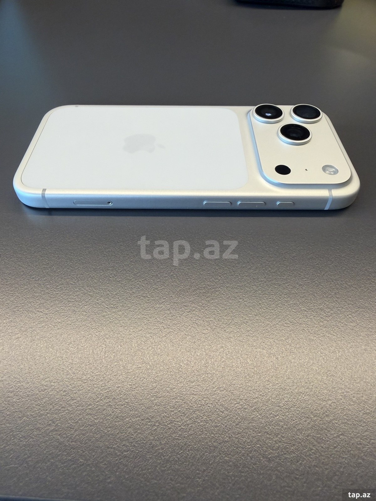 Apple iPhone 17 Pro Silver 256GB/12GB (4)