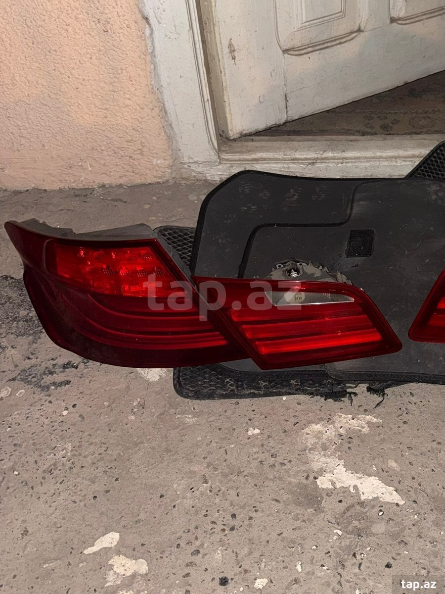 BMW F10 arxa stopu