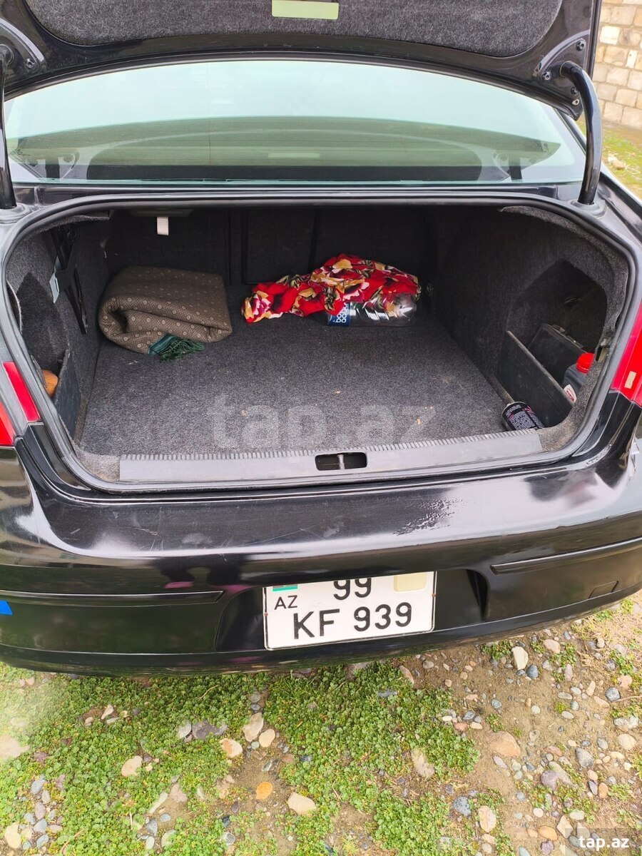 Volkswagen Passat, 2007 il (6)