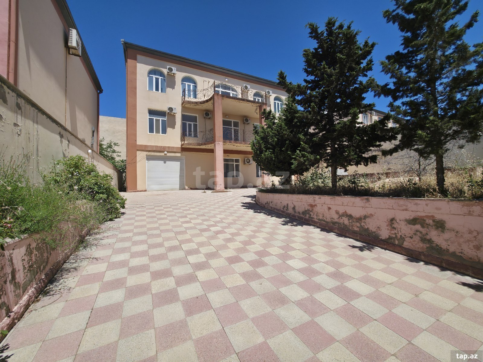 Villa, Badamdar qəs.