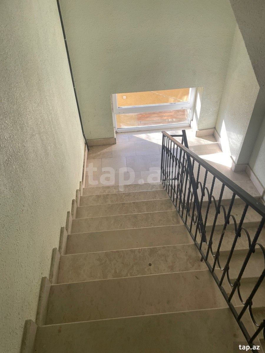6-otaqlı yeni tikili, Gəncə pr, 200 m² (2)