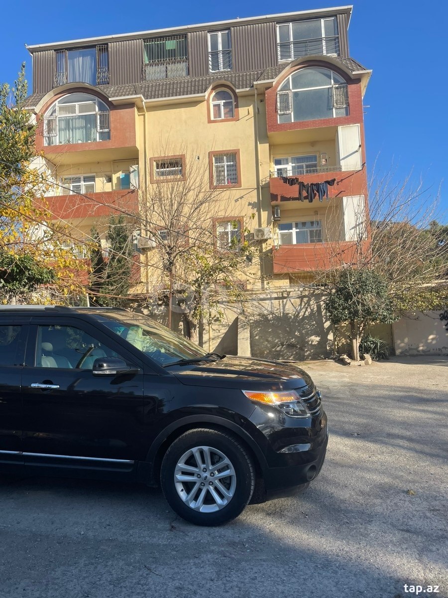 6-otaqlı yeni tikili, Gəncə pr, 200 m²