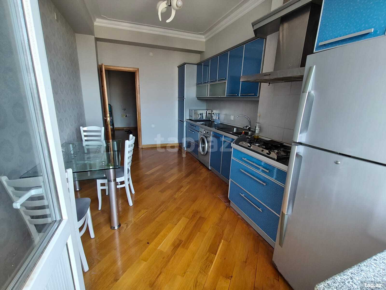 2-otaqlı yeni tikili kirayə verilir, 7-ci mkr., 100 m² (2)