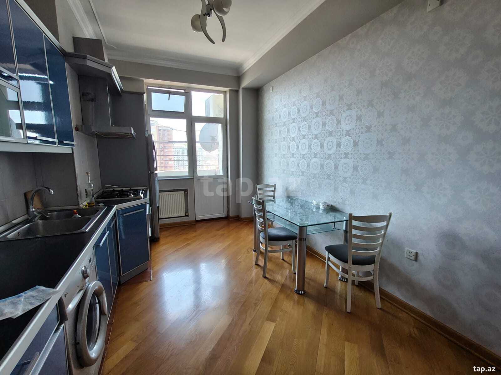 2-otaqlı yeni tikili kirayə verilir, 7-ci mkr., 100 m² (3)