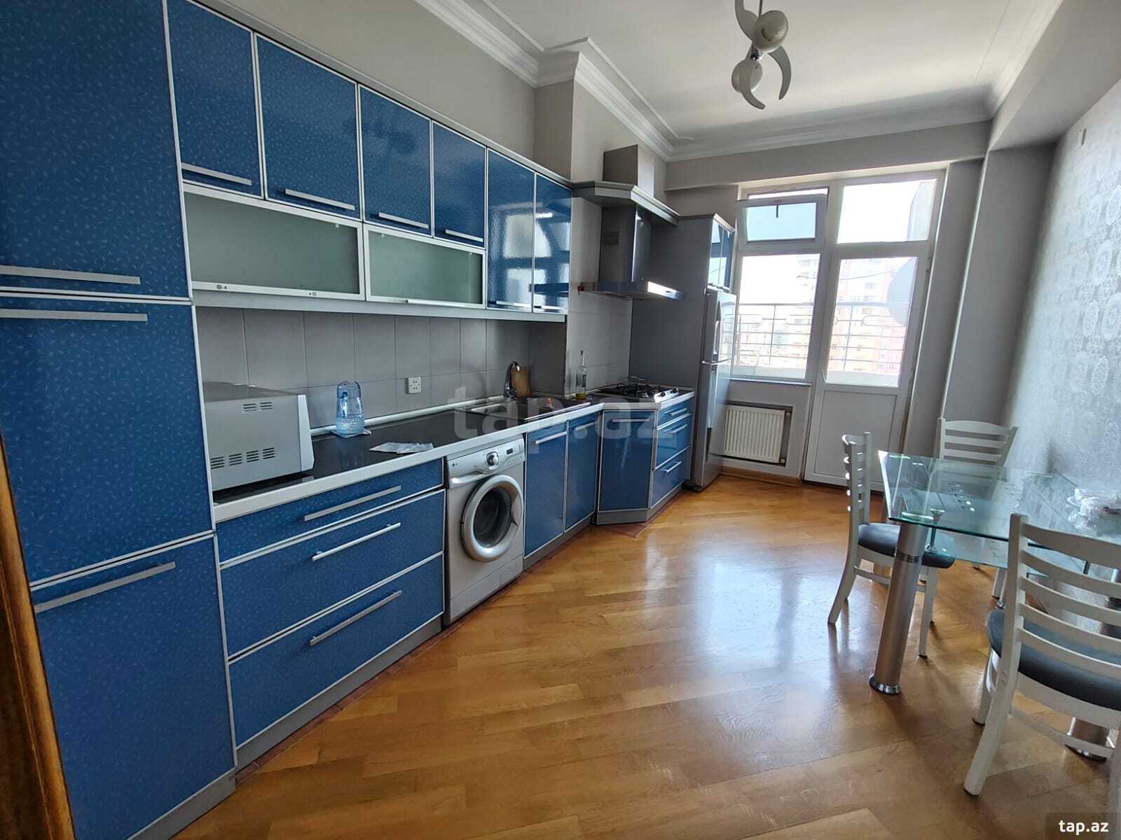2-otaqlı yeni tikili kirayə verilir, 7-ci mkr., 100 m²
