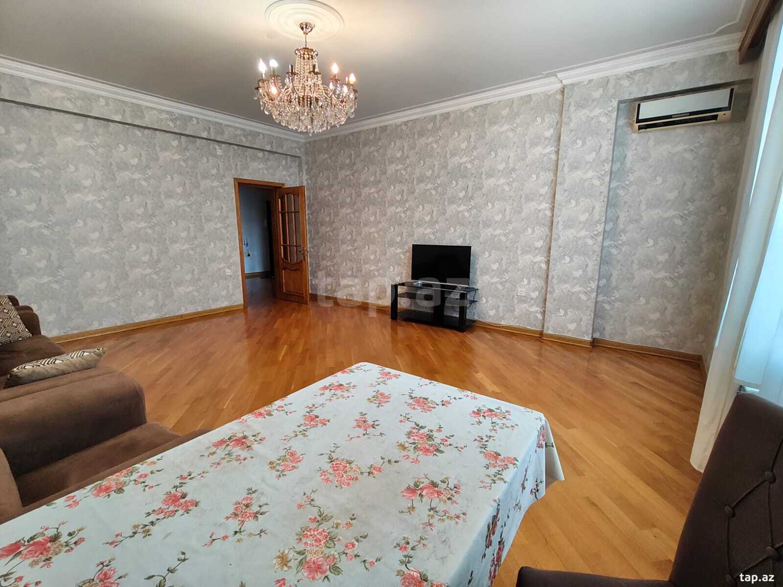 2-otaqlı yeni tikili kirayə verilir, 7-ci mkr., 100 m² (8)