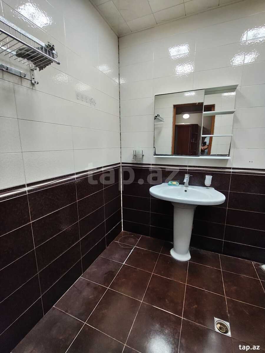 2-otaqlı yeni tikili kirayə verilir, 7-ci mkr., 100 m² (13)