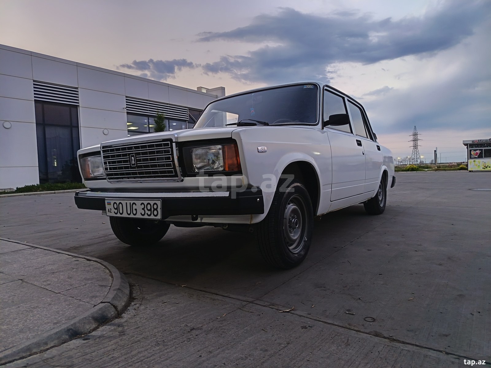 LADA (VAZ) 2107, 1990 il