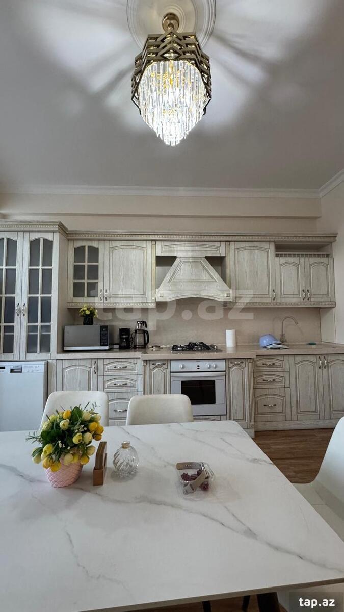 3-otaqlı yeni tikili kirayə verilir, 28 May m., 178 m² (10)