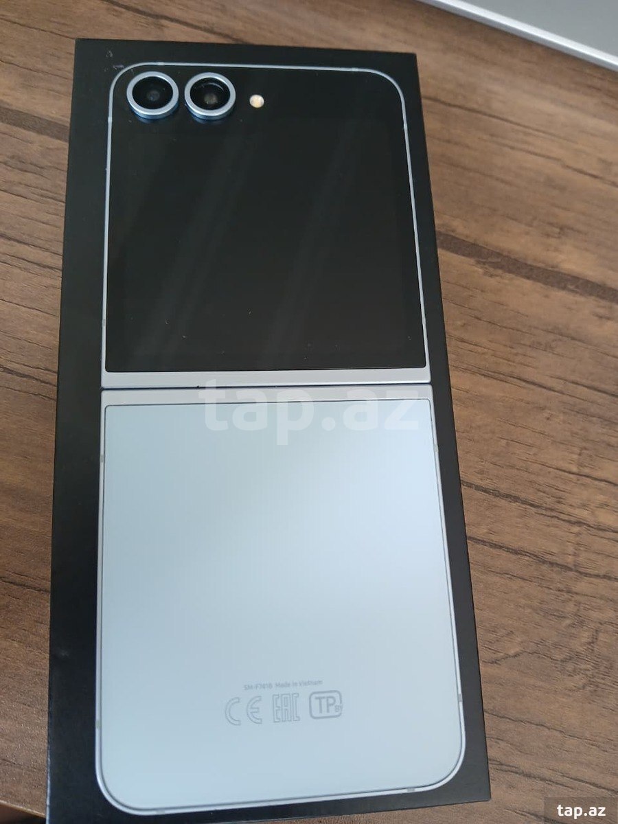 Samsung Galaxy Z Flip 6 Blue 256GB/12GB (9)