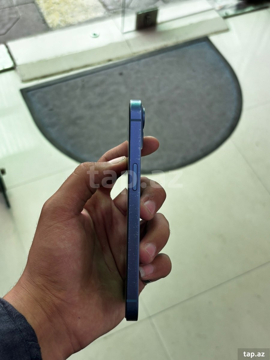 Apple iPhone 13 Blue 128GB/4GB (3)