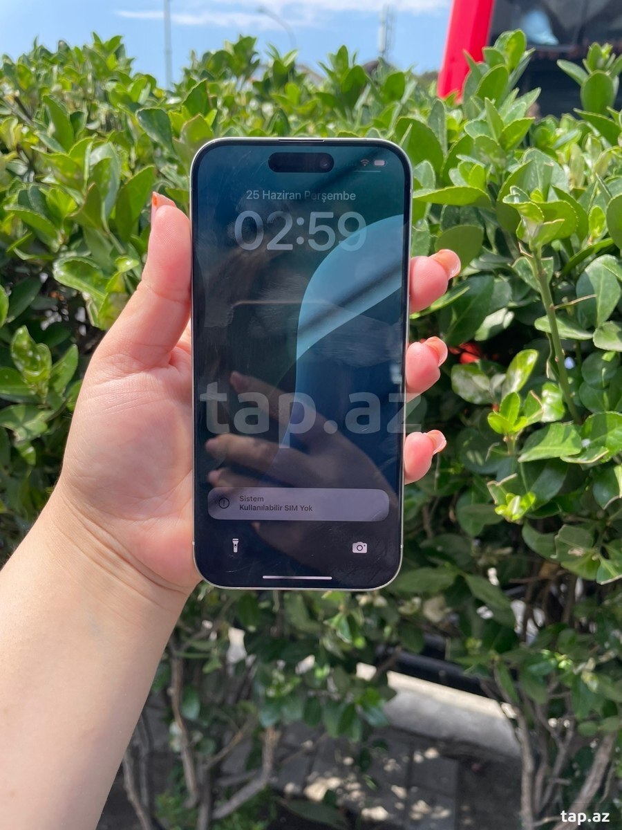Apple iPhone 15 Pro Natural Titanium 128GB/8GB (2)