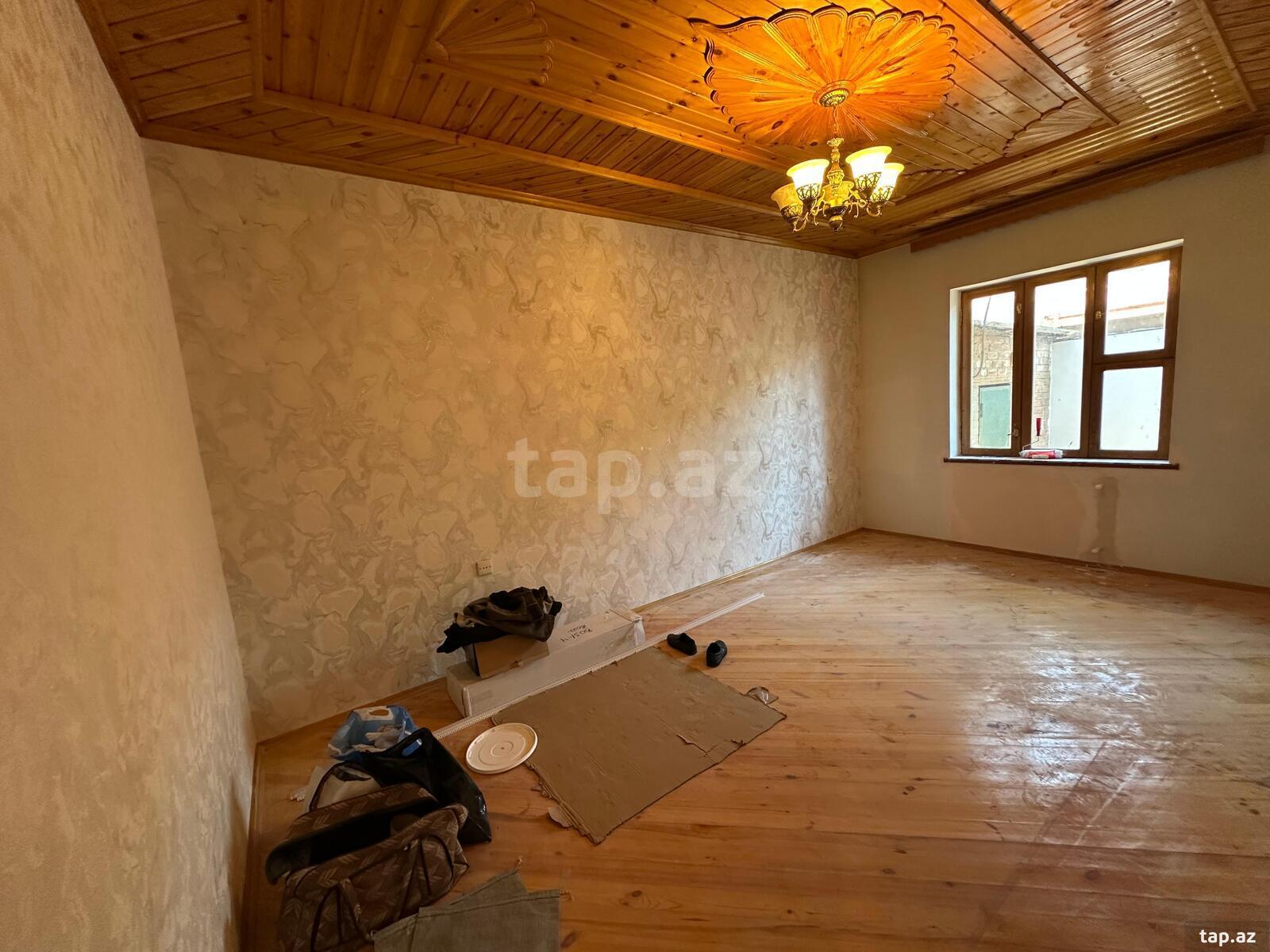 Həyət evi, Bakıxanov qəs. (12)