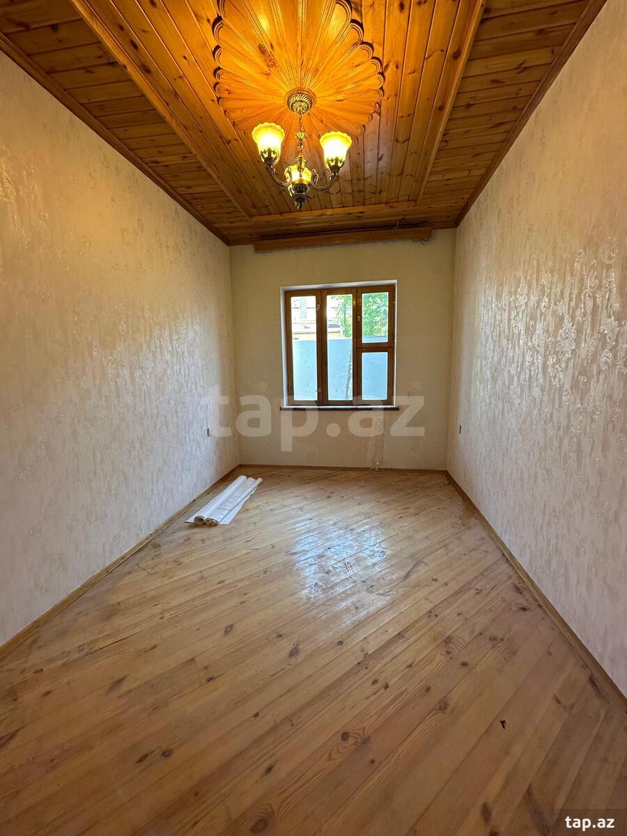 Həyət evi, Bakıxanov qəs. (18)