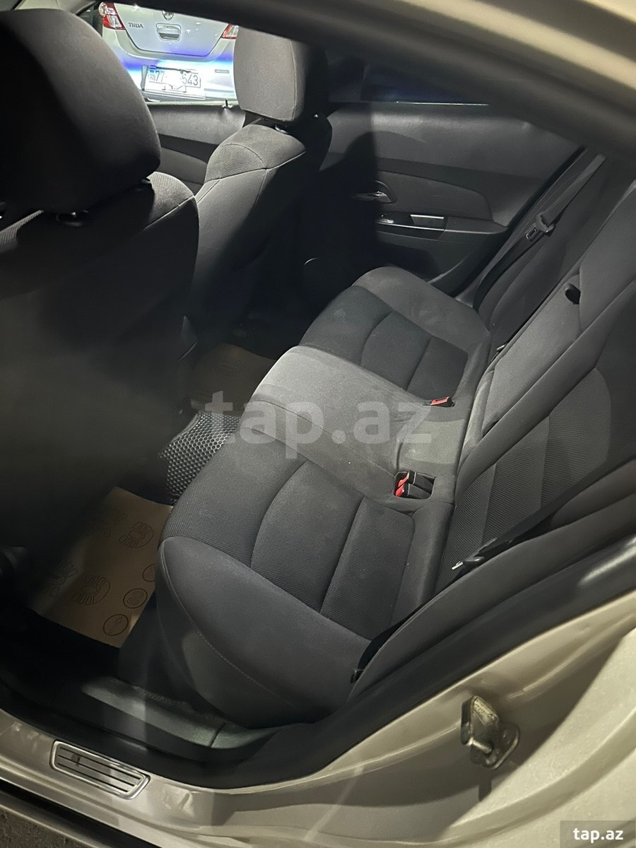 Chevrolet Cruze, 2013 il (6)