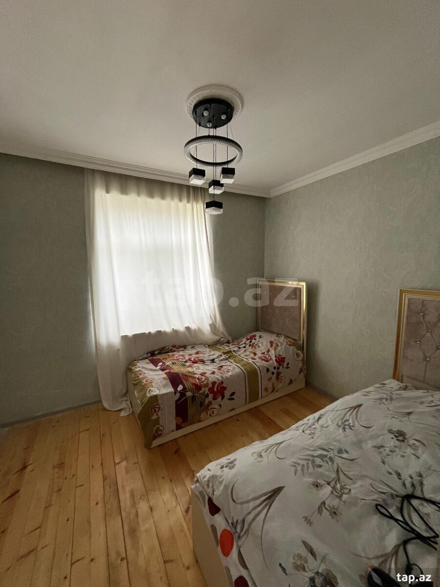 Həyət evi, Savalan qəs. (5)