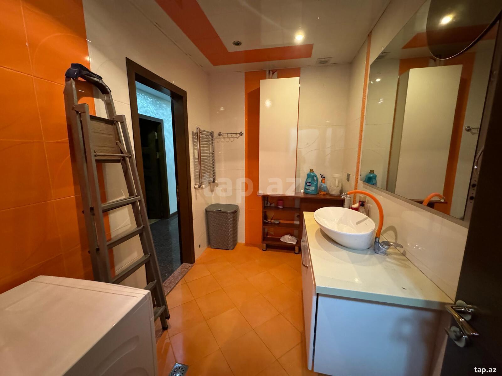 4-otaqlı yeni tikili kirayə verilir, Təbriz küç., 200 m² (17)
